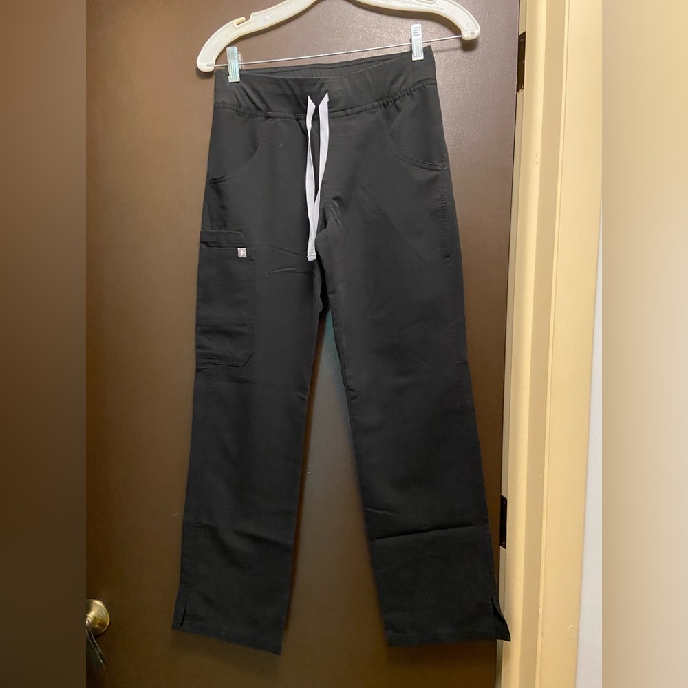 Figs, black cargo scrub pants
